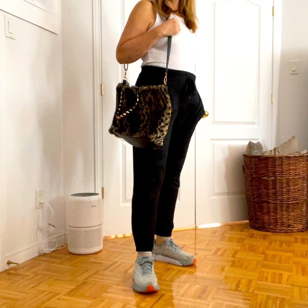 Faux fur tote in great condition fashionable laptop or everyday shopping tote - Picture 8 of 11